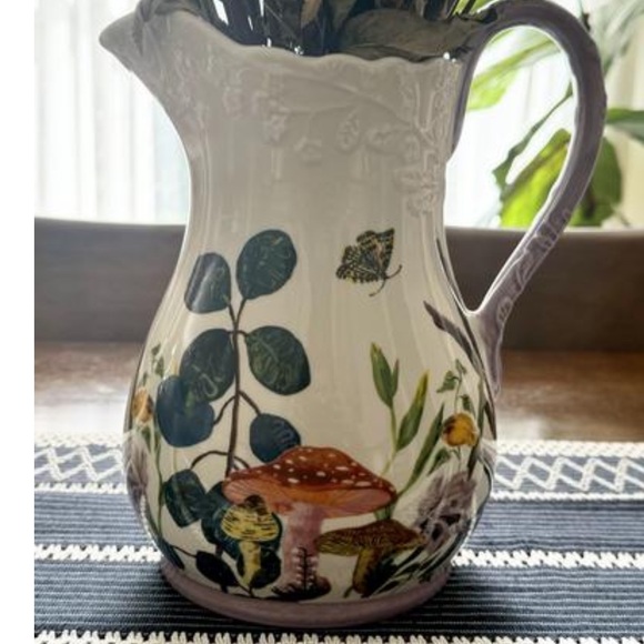 Nathalie Lete Marais pitcher - Picture 6 of 10